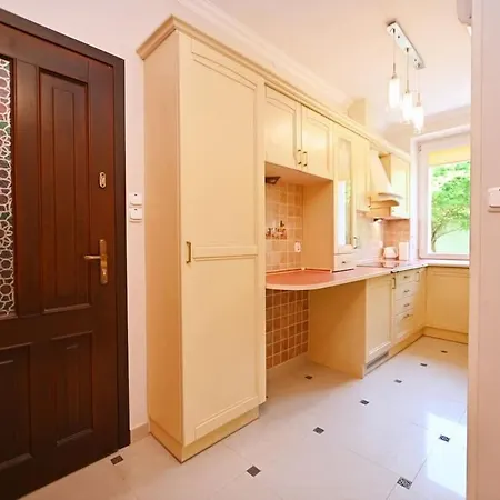 Przytulne 3city Z Klimatyzacja W Centrum Sopotu By Renters